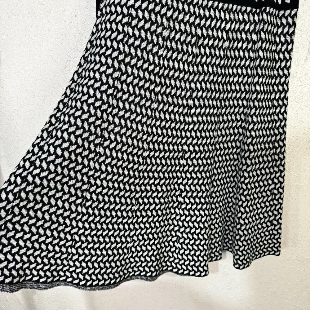 Neiman Marcus Womens Sweater Dress XL (16-18) Black White Geometric‎ Long Sleeve